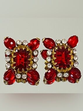 Vintage clip ruby red & clear crystals set in gold tone metal large earrings